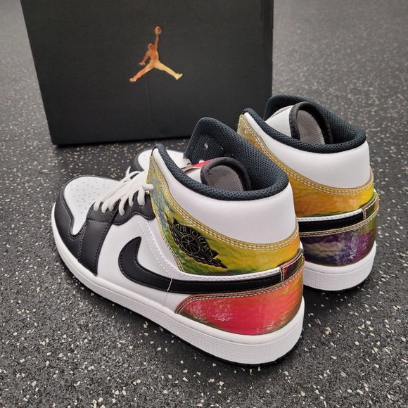 Air Jordan 1 Mid SE White Black Heat Reactive Men’ - Picture 4 of 9